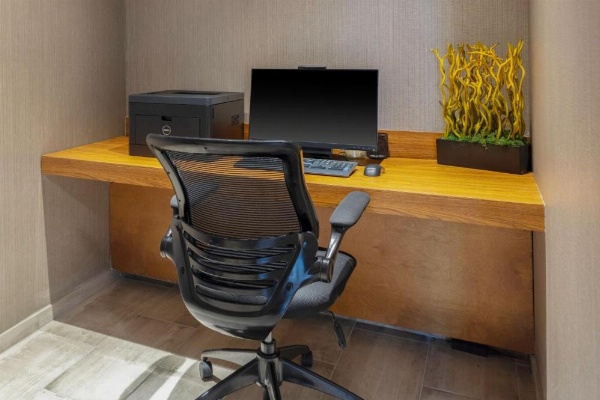 SpringHill Suites by Marriott Baton Rouge South image 12